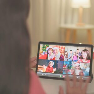 A Guide for Travel Nurses to Stay Connected During the Holidays connected during the holidays