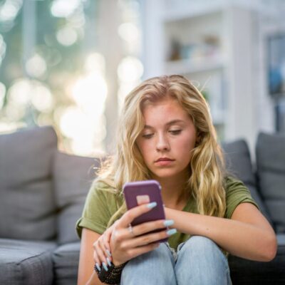 healthcare traveler loneliness