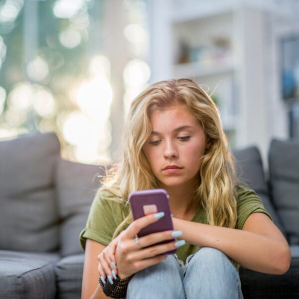 healthcare traveler loneliness